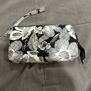 Vera Bradley wallet/wristlet